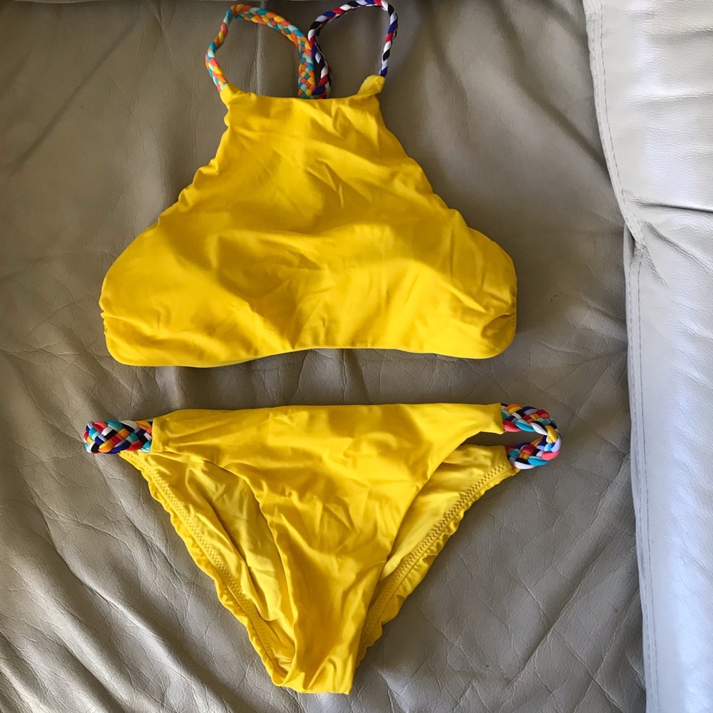 Chic Yellow Bikini Set Size XS